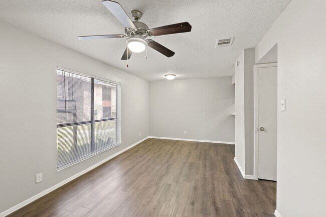 Interior Photo - The Cliffs