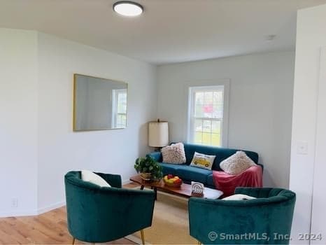 Building Photo - 27 Woodside Cir