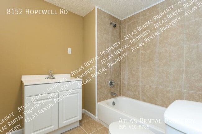 Building Photo - 8152 Hopewell Rd