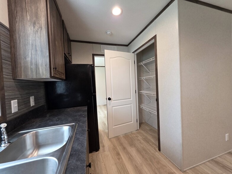 Building Photo - 1300 W Commodore Blvd