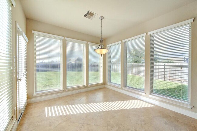 Building Photo - 27326 Walden Gulch Ln