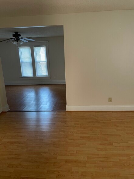 Building Photo - 1312 Park Ave