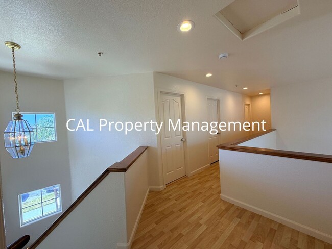 Building Photo - 1159 Cobblestone St