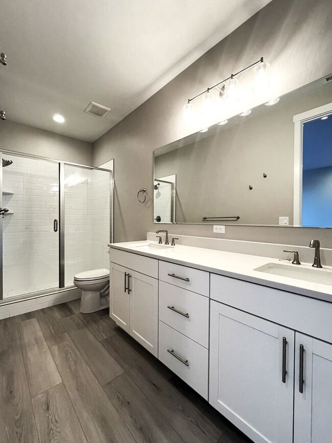 Building Photo - Brand new 3 bed 2.5 bath townhome in Stars...