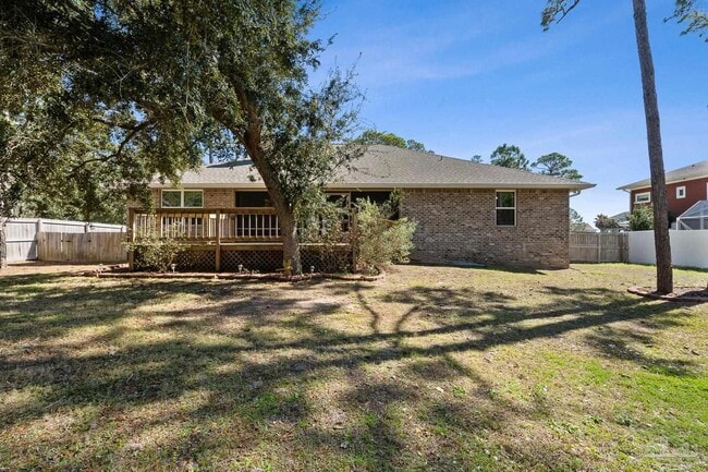 Building Photo - 5810 Red Cedar St