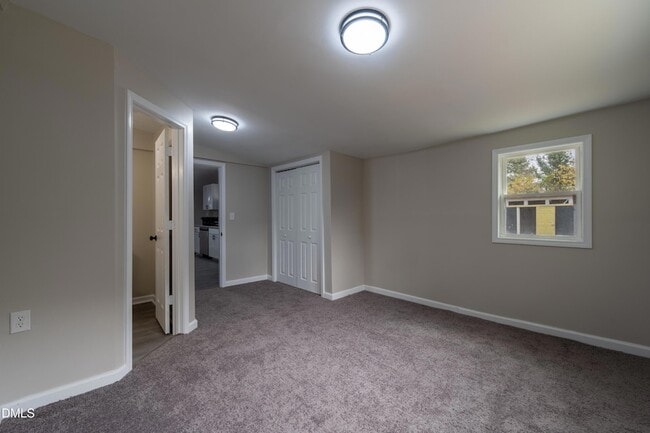 Building Photo - 1001 S Layton Ave