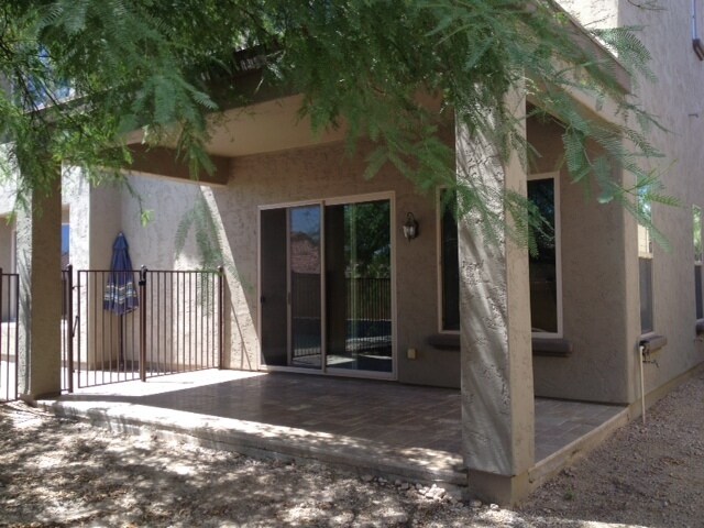 Building Photo - 27701 N Higuera Dr