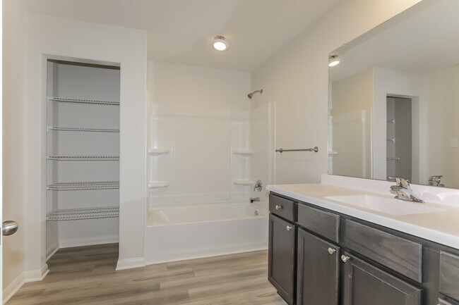 Building Photo - 26861 Steinbeck Dr