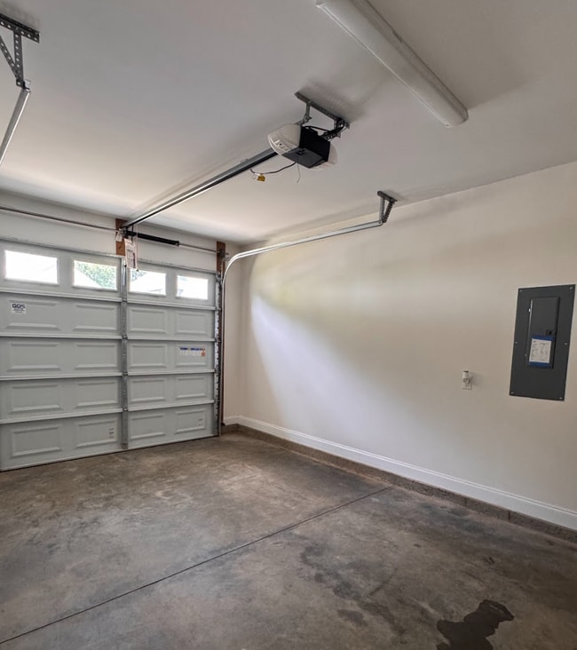 Building Photo - TRAVELERS REST RENTAL ALERT!