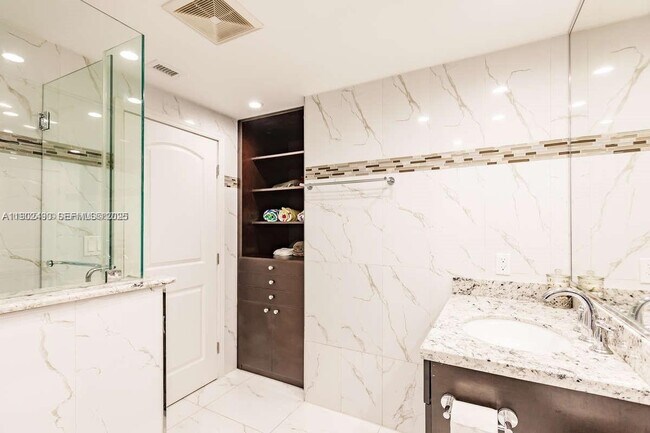 Building Photo - 10185 Collins Ave