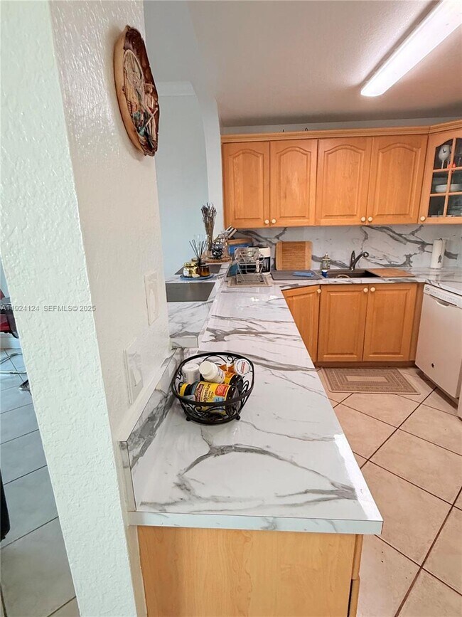 Building Photo - 7551 NW 174th Terrace