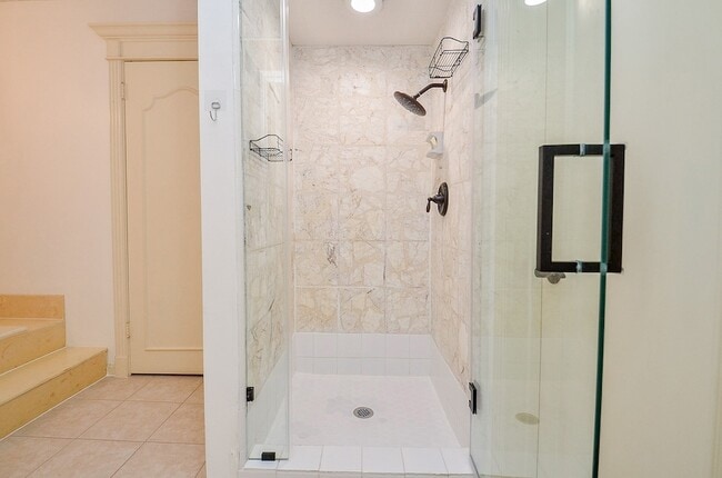 Building Photo - 44 Bayou Pointe Dr