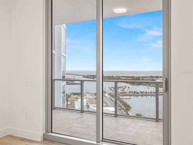 Building Photo - 5120 Marina Wy