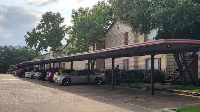 Building Photo - 2120 El Paseo St