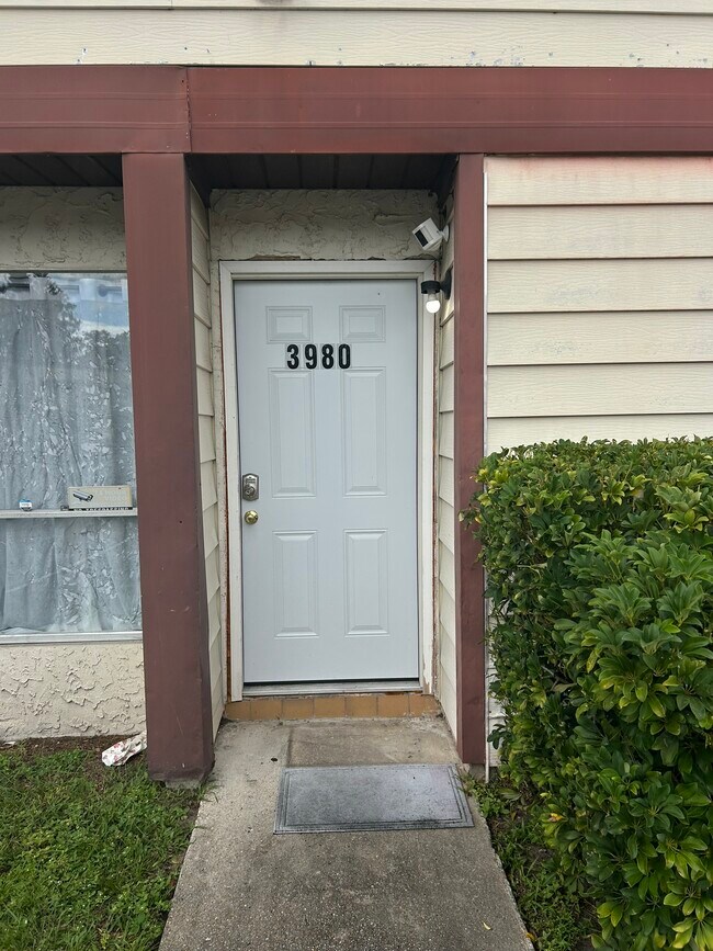 Building Photo - 3980 Crayrich Cir