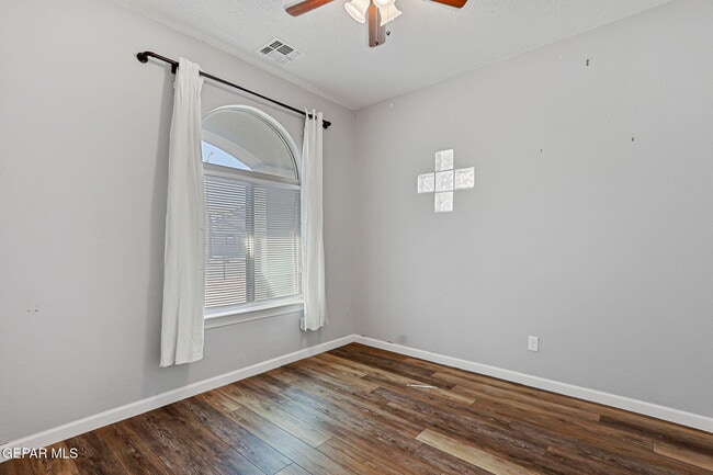 Building Photo - 7213 Copper Trail Ave