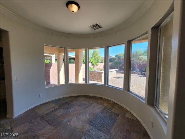 Building Photo - 9338 Wilderness Glen Ave
