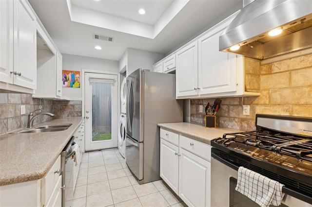 Building Photo - 4006 Holland Ave