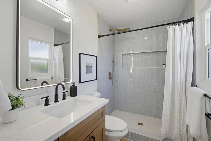 Building Photo - 7415 Bovet Way