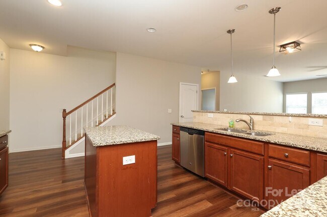 Building Photo - 1512 Sunflower Field Pl