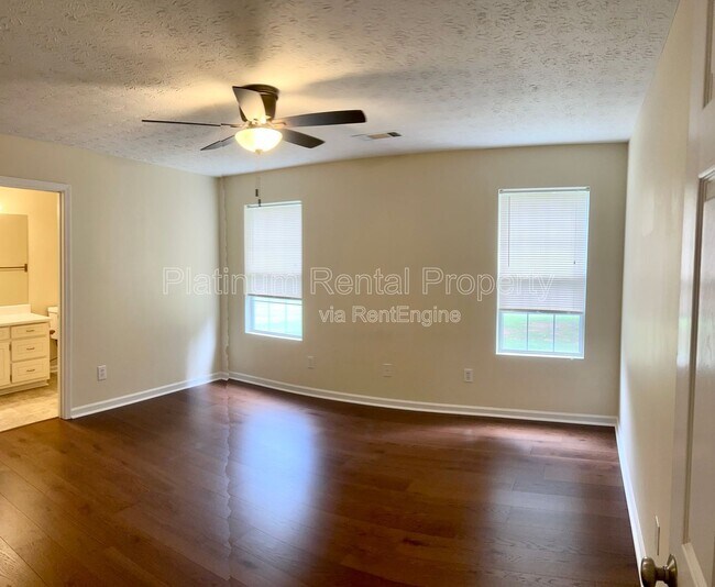 Building Photo - 1022 Windsor Dr