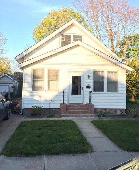 Primary Photo - 168 S. 6th St