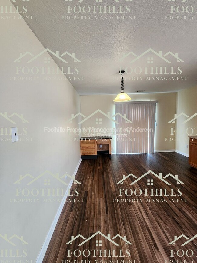 Building Photo - 131 Veranda Cir