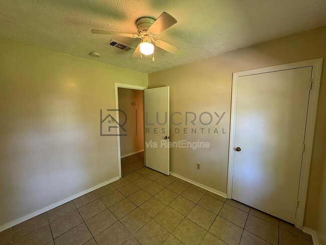 Building Photo - 6731 George Washington Dr