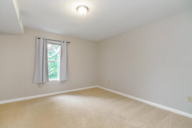 Building Photo - 945 Quay Ave