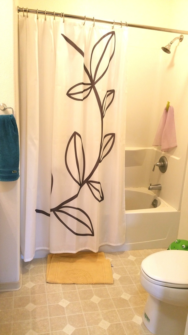 Building Photo - Comfortable Townhouse in Gated Mililani Co...