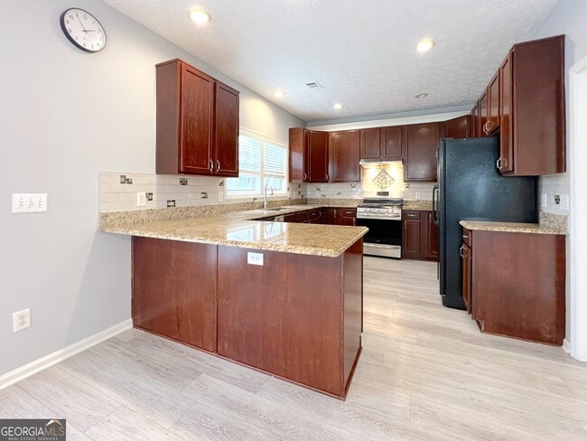 Building Photo - 1924 Riverlanding Cir