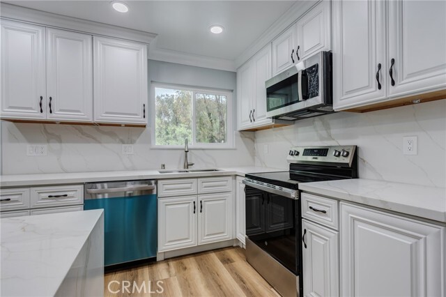 Building Photo - 23261 La Glorieta