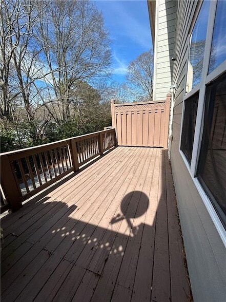 Building Photo - 607 Pecan Knoll Dr