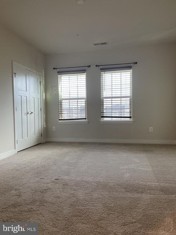 Building Photo - 6415 Ballenger Run Blvd