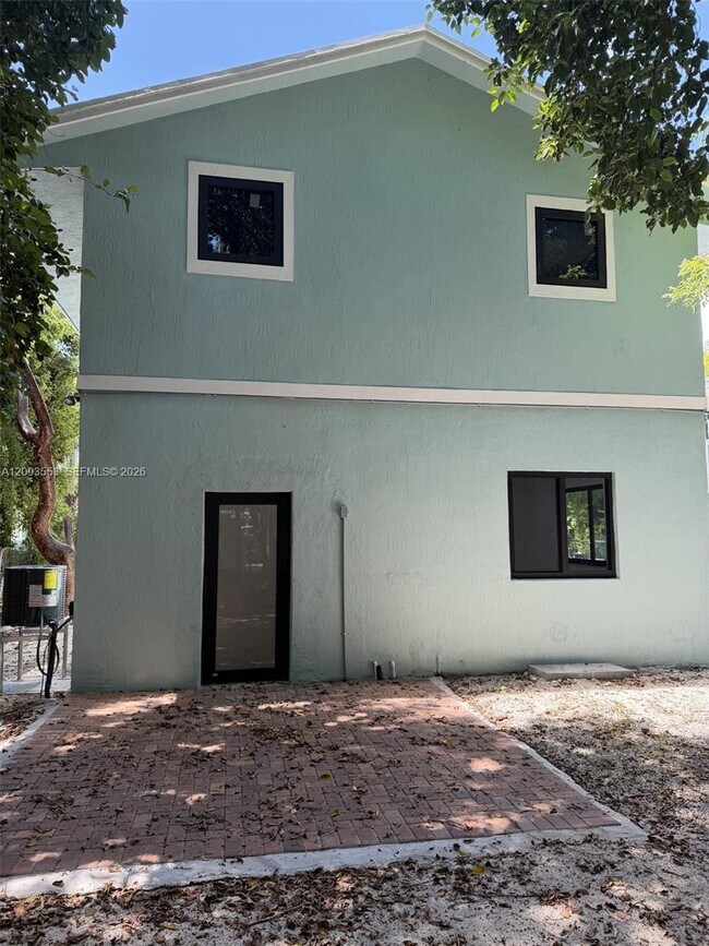 Building Photo - 39 Gumbo Limbo Ave