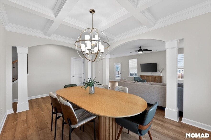 Building Photo - 18 S Maple Walk Dr