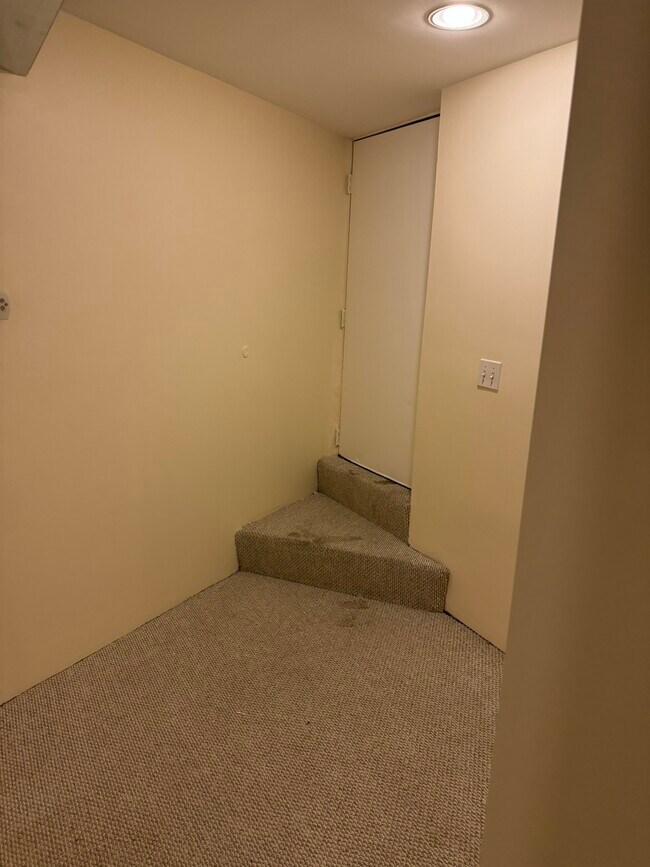 Building Photo - Haddon