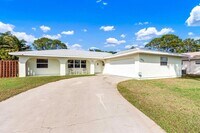 Building Photo - 2252 SE Wald St