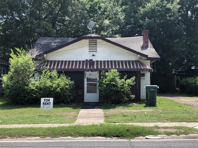 Building Photo - 1006 S 2nd St