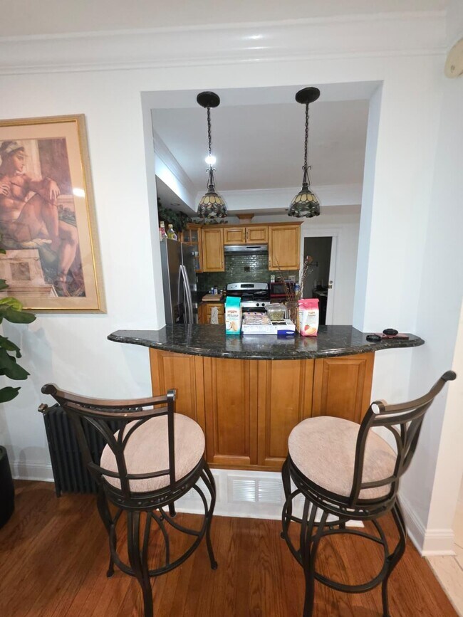 Building Photo - 217 44th St