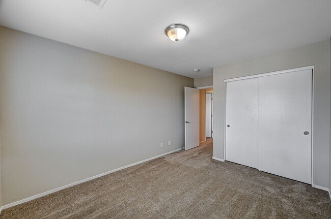 Building Photo - 3 Bedroom Home Near Mountains Edge | 89148 Zip Code