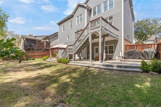 Building Photo - 1005 Regal Hills Ln