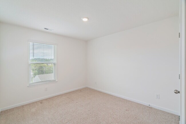 Building Photo - 116 Kaley Ln