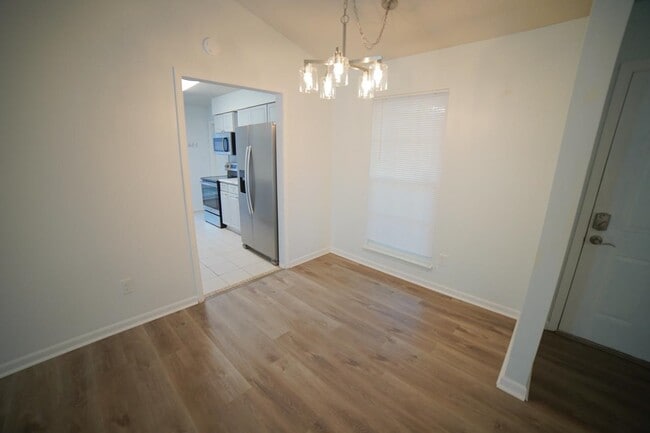 Building Photo - 8609 Kingston Ct