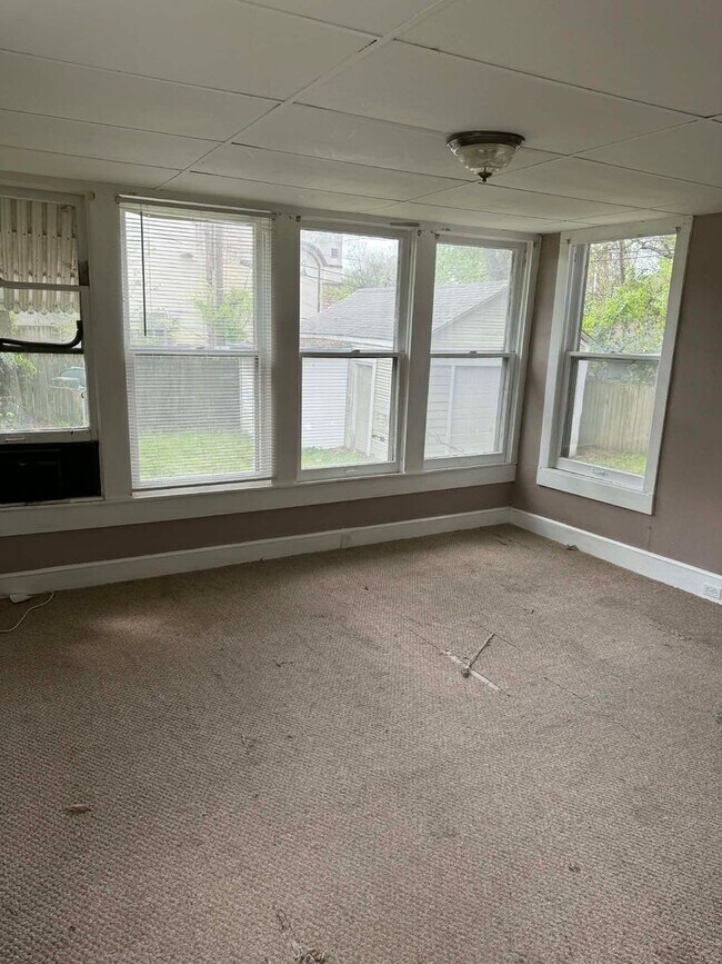 Building Photo - 409 Rutherford St