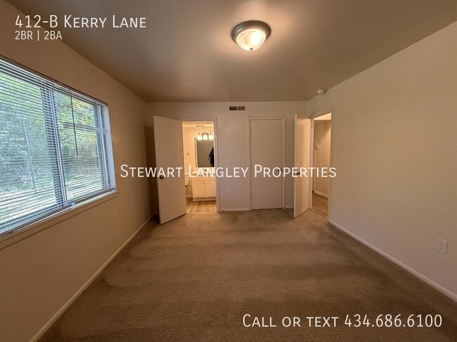 Building Photo - 412 Kerry Ln