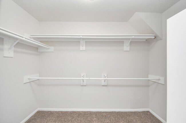 Building Photo - 18318 Farriswood Ct