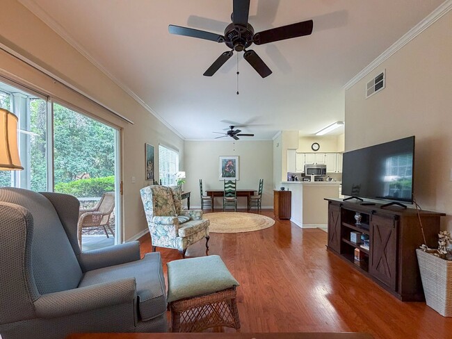Building Photo - 2/2 Condo in The Links @ Haile Plantation - available end of April! *Approved Application*
