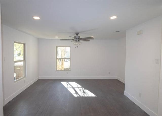 Building Photo - 307 N Wilson St