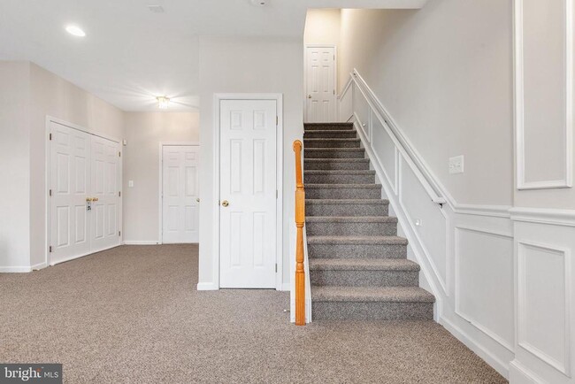 Building Photo - 709 Gaither Rd